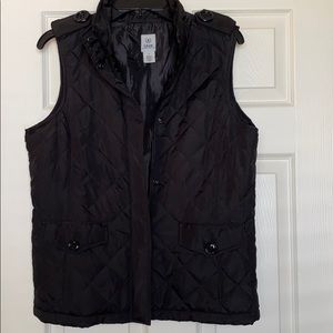 IZOD QUILTED ZIPPER AND SNAP VEST!